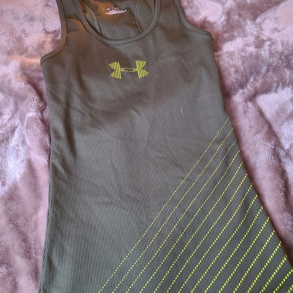 Womens Under Armour tanktop, size XS